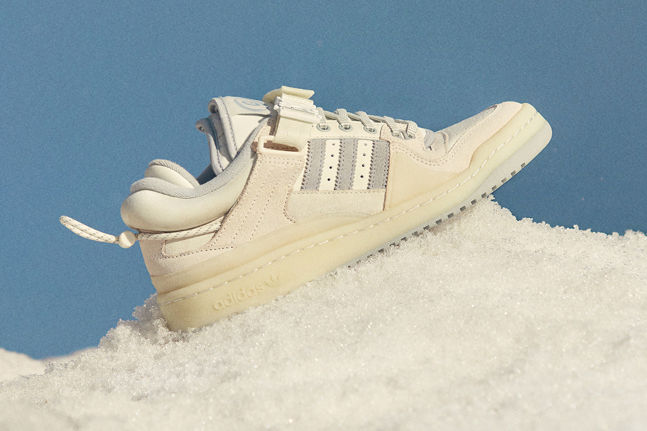 BAD BUNNY × ADIDAS ORIGINALS FORUM '84 LOW "WHITE BUNNY"