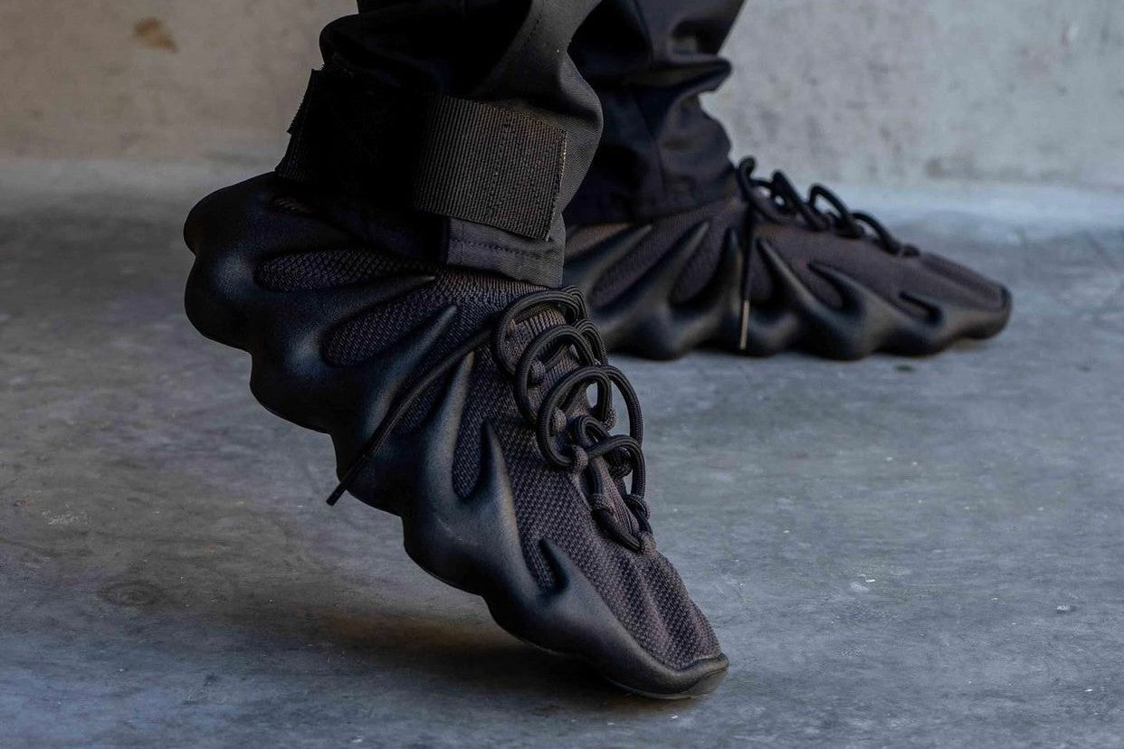 Yeezy 450 "Dark Slate" on-foot!