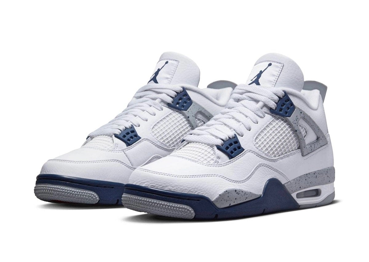 Official images of the AIR JORDAN 4 RETRO “WHITE/MIDNIGHT NAVY” revealed