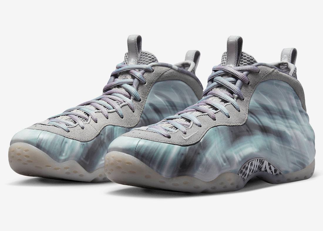 NIKE celebrates 25 years of AIR FOAMPOSITE ONE with 2 colors "DREAM A WORLD"