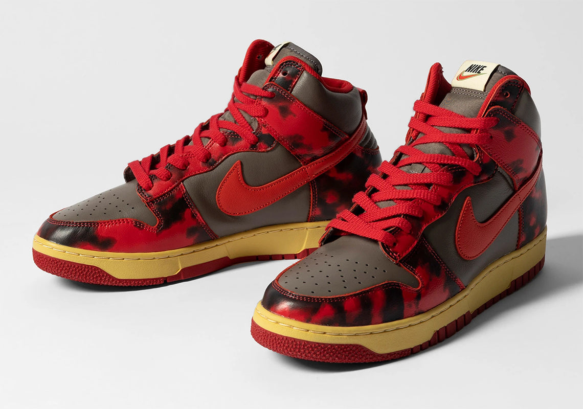 Nike Dunk High 1985 "Red Acid Wash" chính thức lên kệ vào ngày 19/8