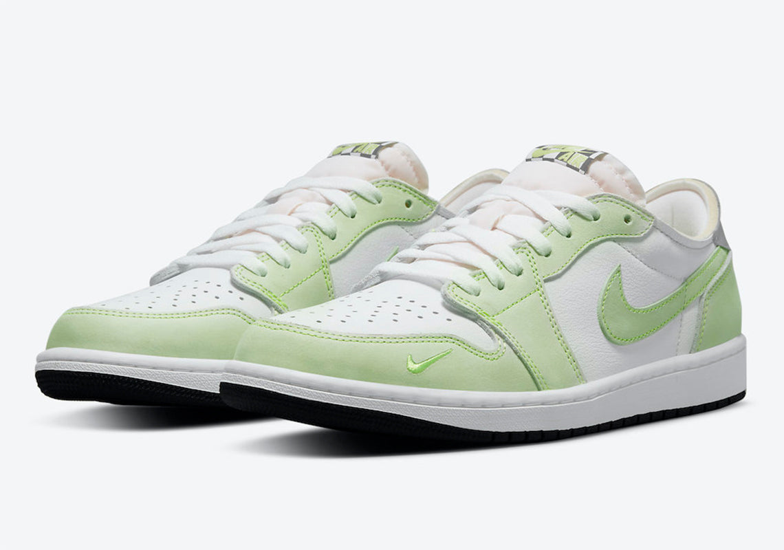 Những hình ảnh mới nhất của Air Jordan 1 Low OG “Ghost Green”