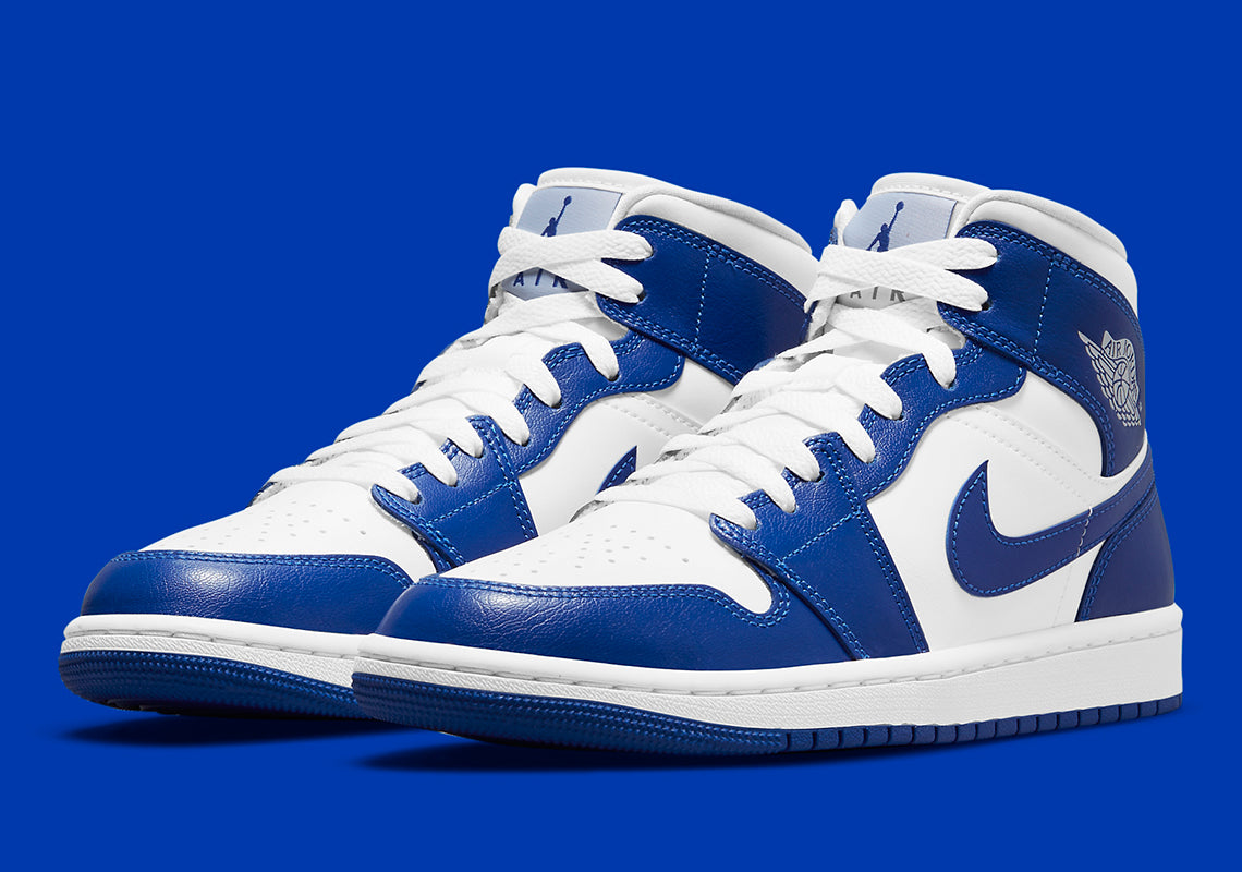 Kentucky Blues sẽ xuất hiện trên Air Jordan 1 Mid dành cho nữ