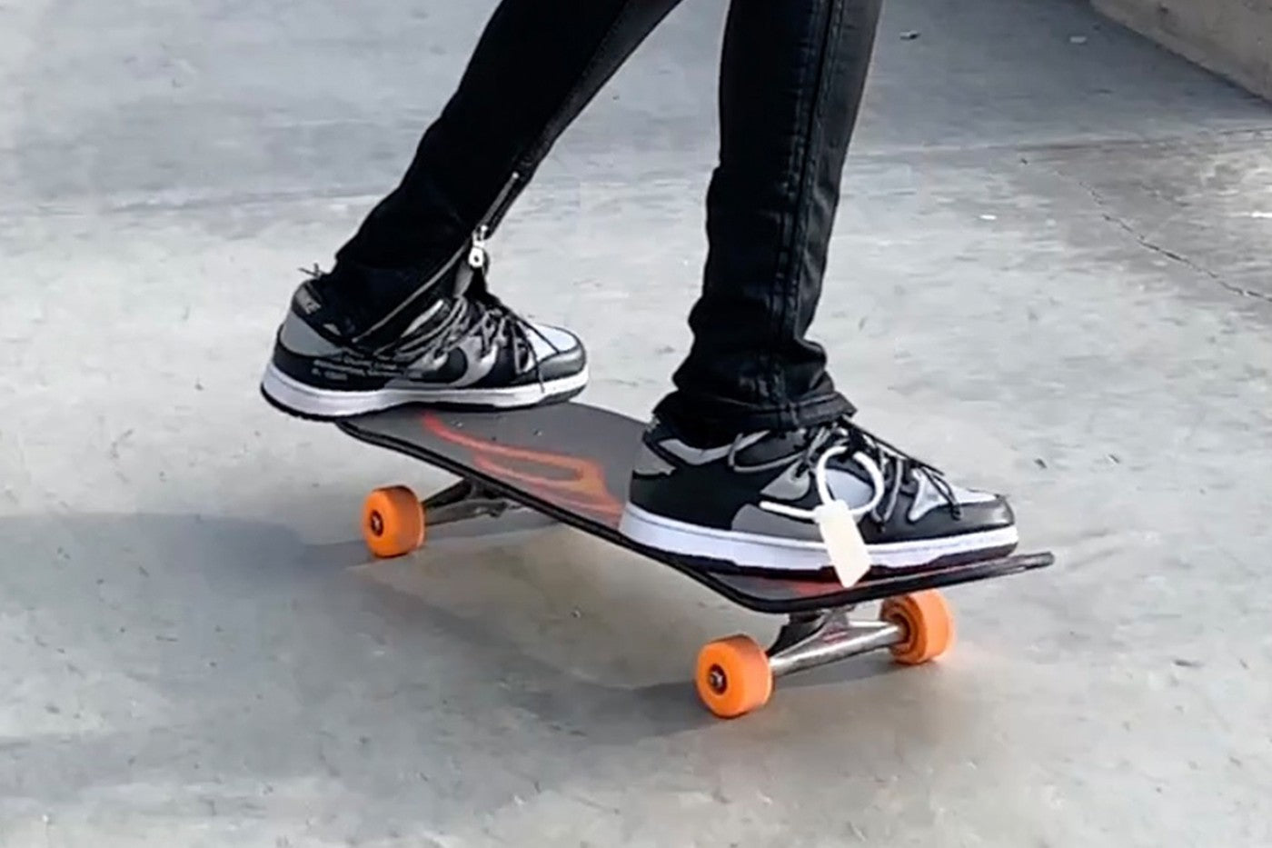 On-Foot Look: Off-White x Nike Dunk Black/Grey on Skate by Erik Arteaga