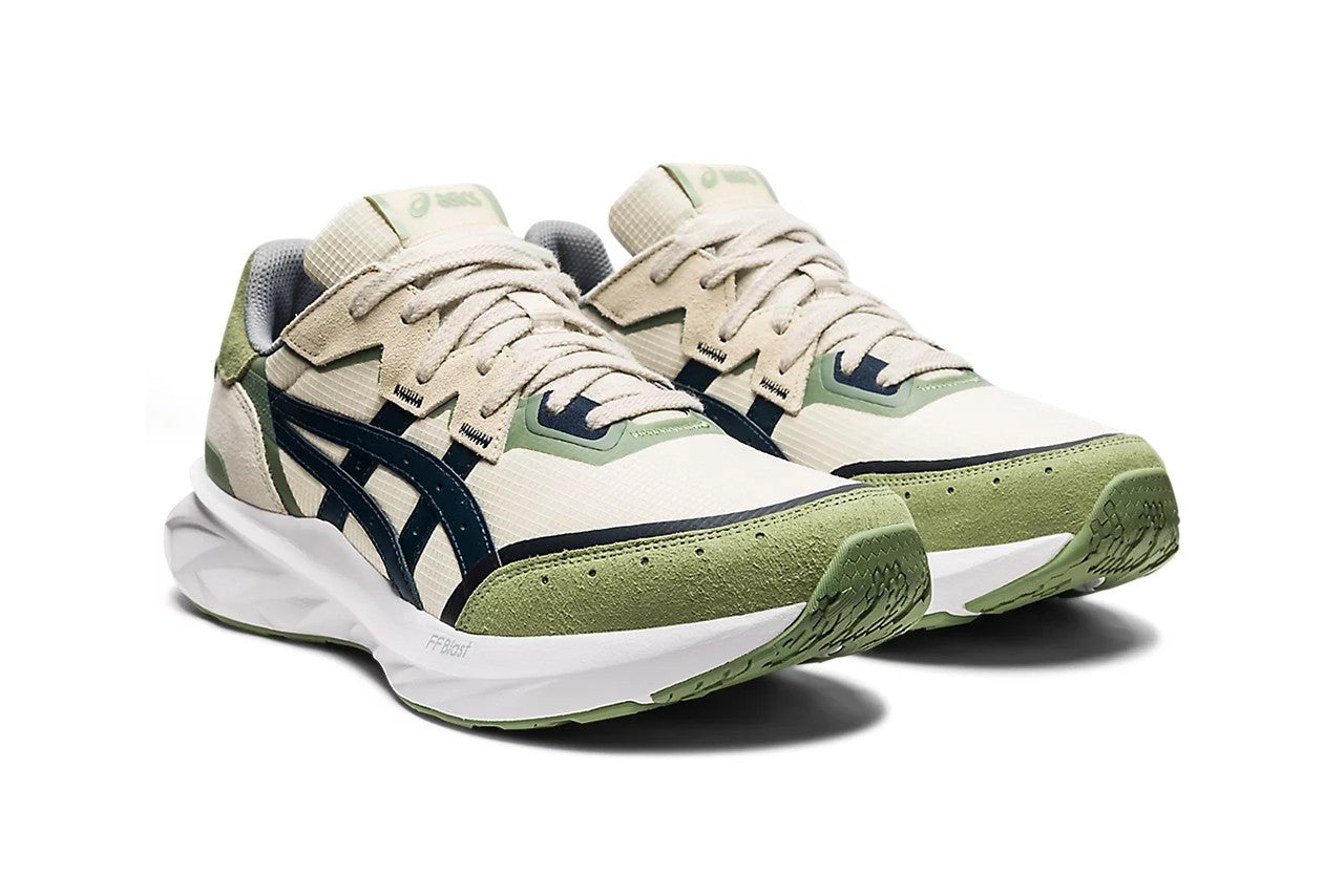 ASICS incorporates shades of green on the new TARTHER BLAST Colorway.