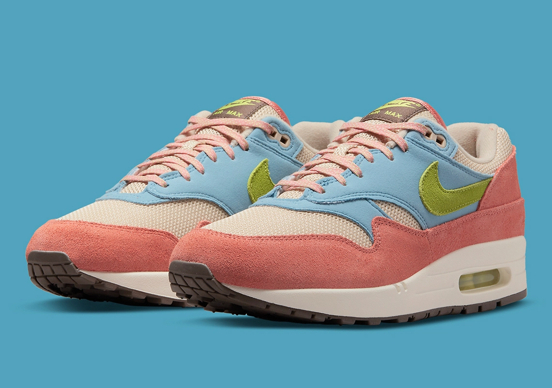 Official Images of the Nike Air Max 1 “Light Madder Root”