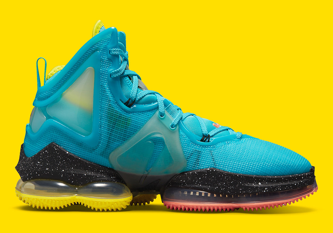 The Nike LeBron 19 "Christmas" is back in a classic South Beach colorway