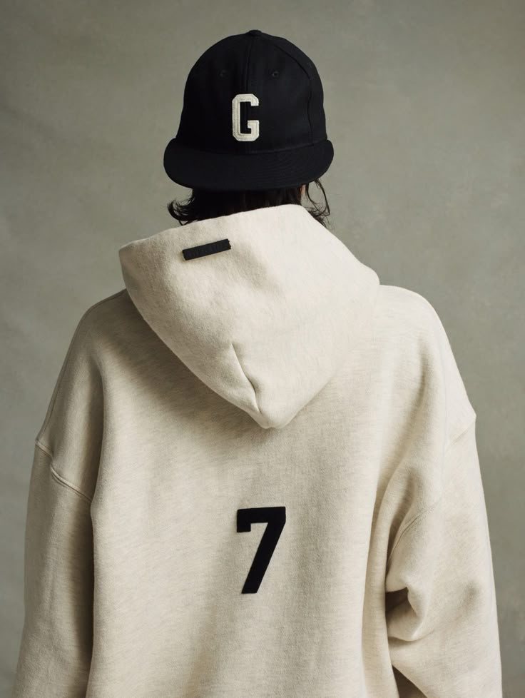 Hoodies & Sweatshirts