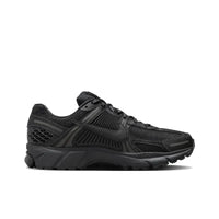 Nike Zoom Vomero 5 - Triple Black