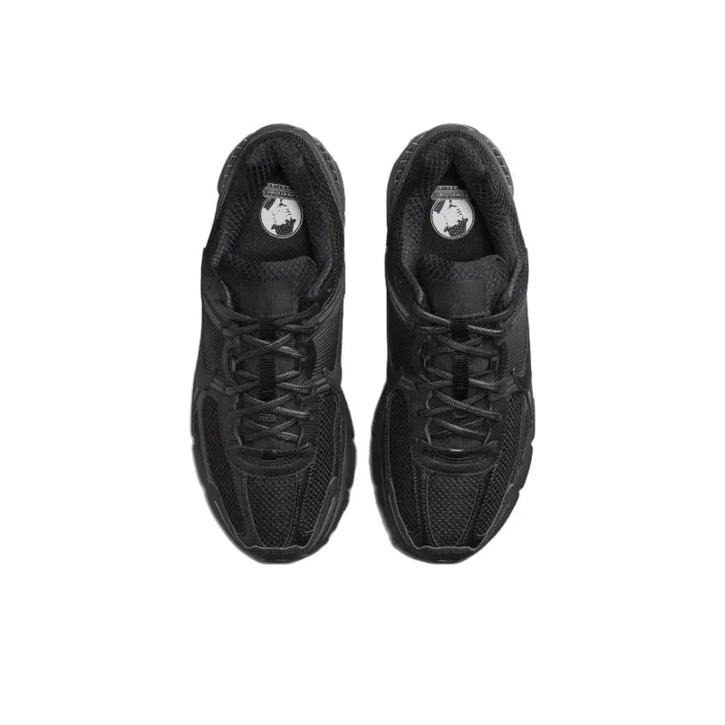 Nike Zoom Vomero 5 - Triple Black