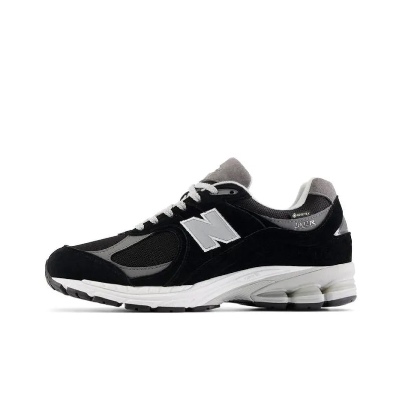 New Balance 2002R - Gore Tex Black Castlerock