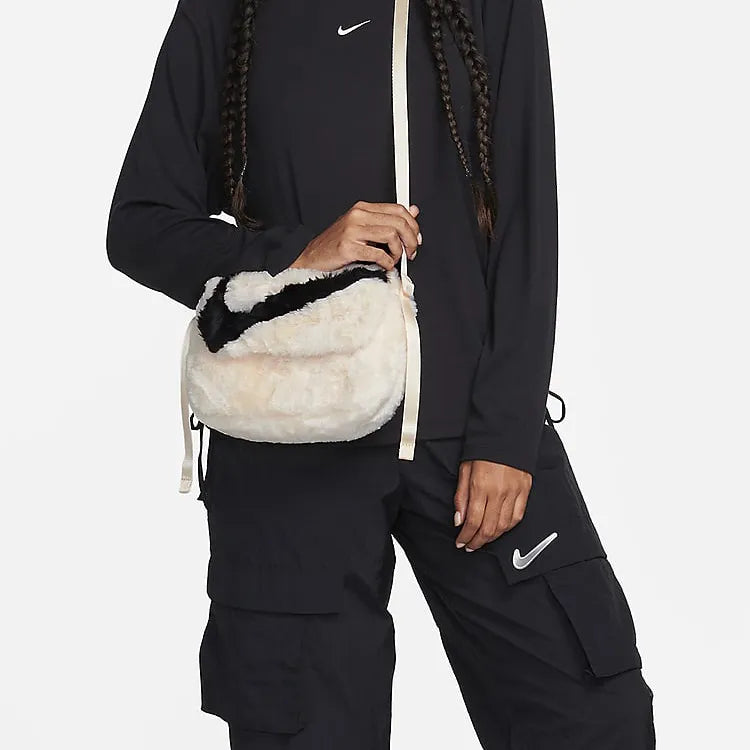 Nike Sportswear Futura 365 Faux Fur Crossbody Bag (1L) - Guava Ice/Guava Ice/Black