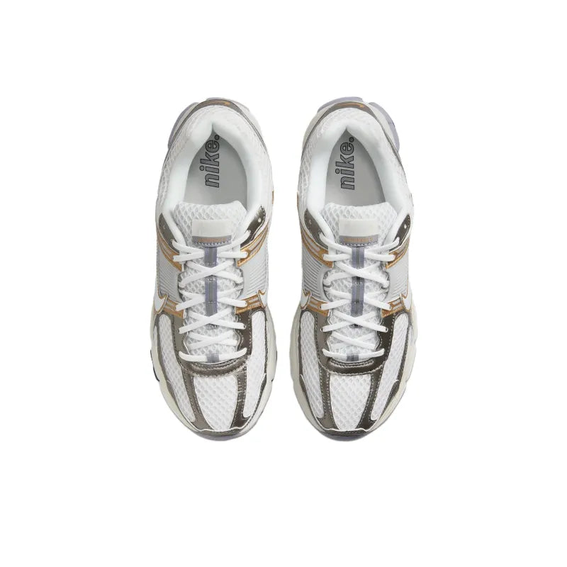 Nike Zoom Vomero 5 - Platinum Tint Metallic Gold