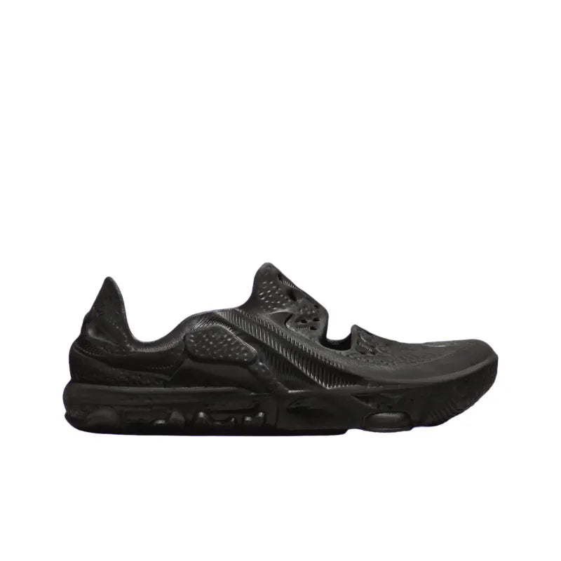 Nike ISPA Universal - Black