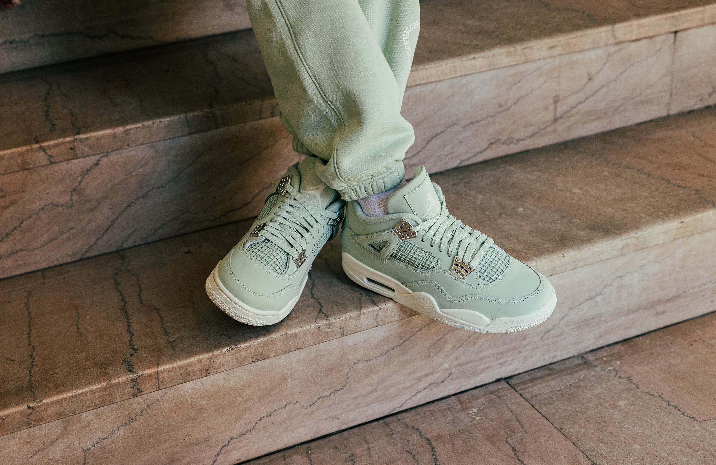 Jordan 4 Retro - Seafoam Sail (Women's)