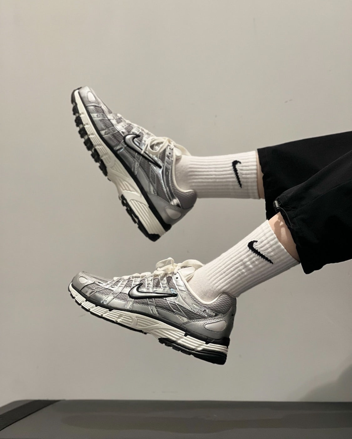 Nike P 6000 - Metallic Silver
