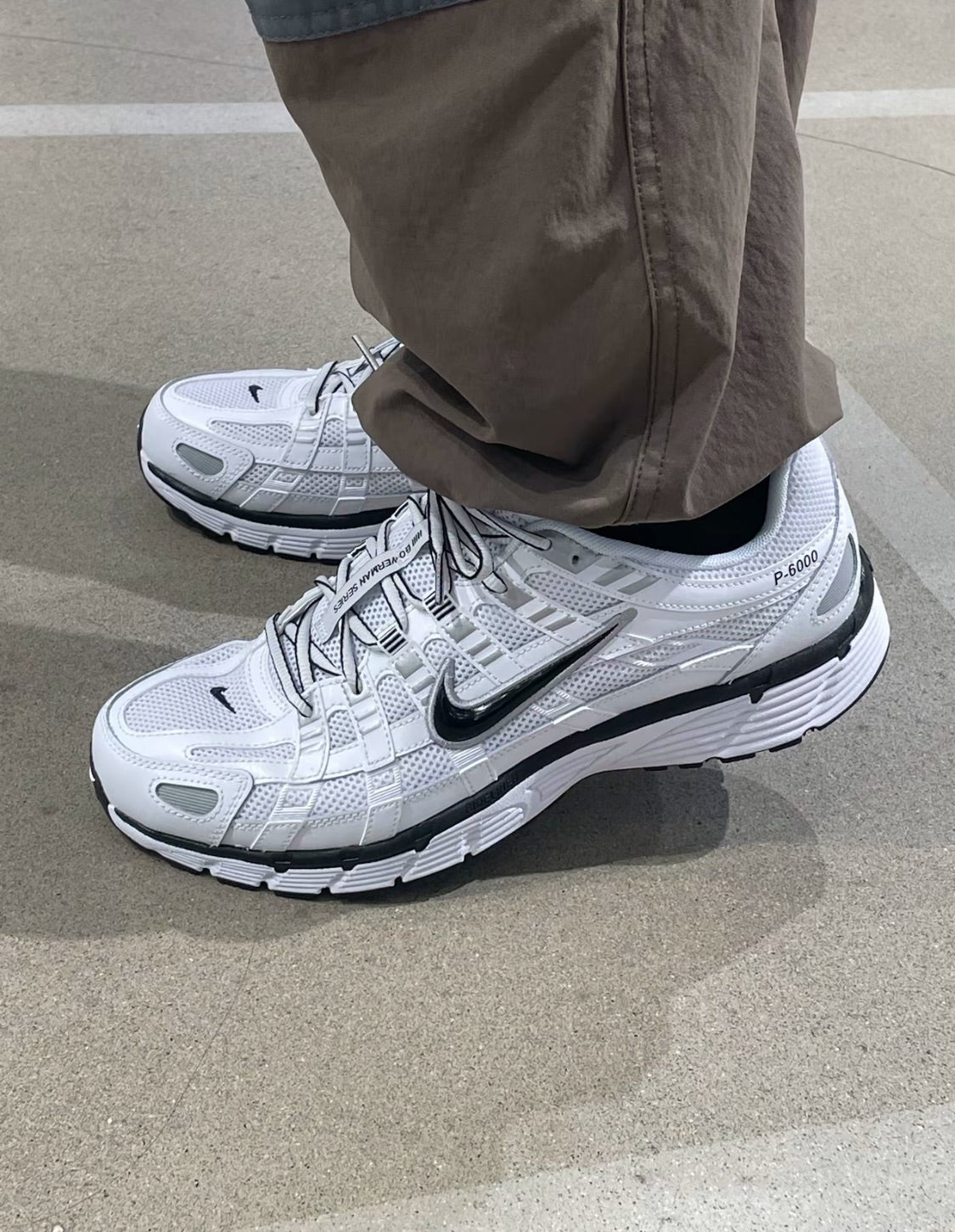Nike P 6000 - White Metallic Silver Black