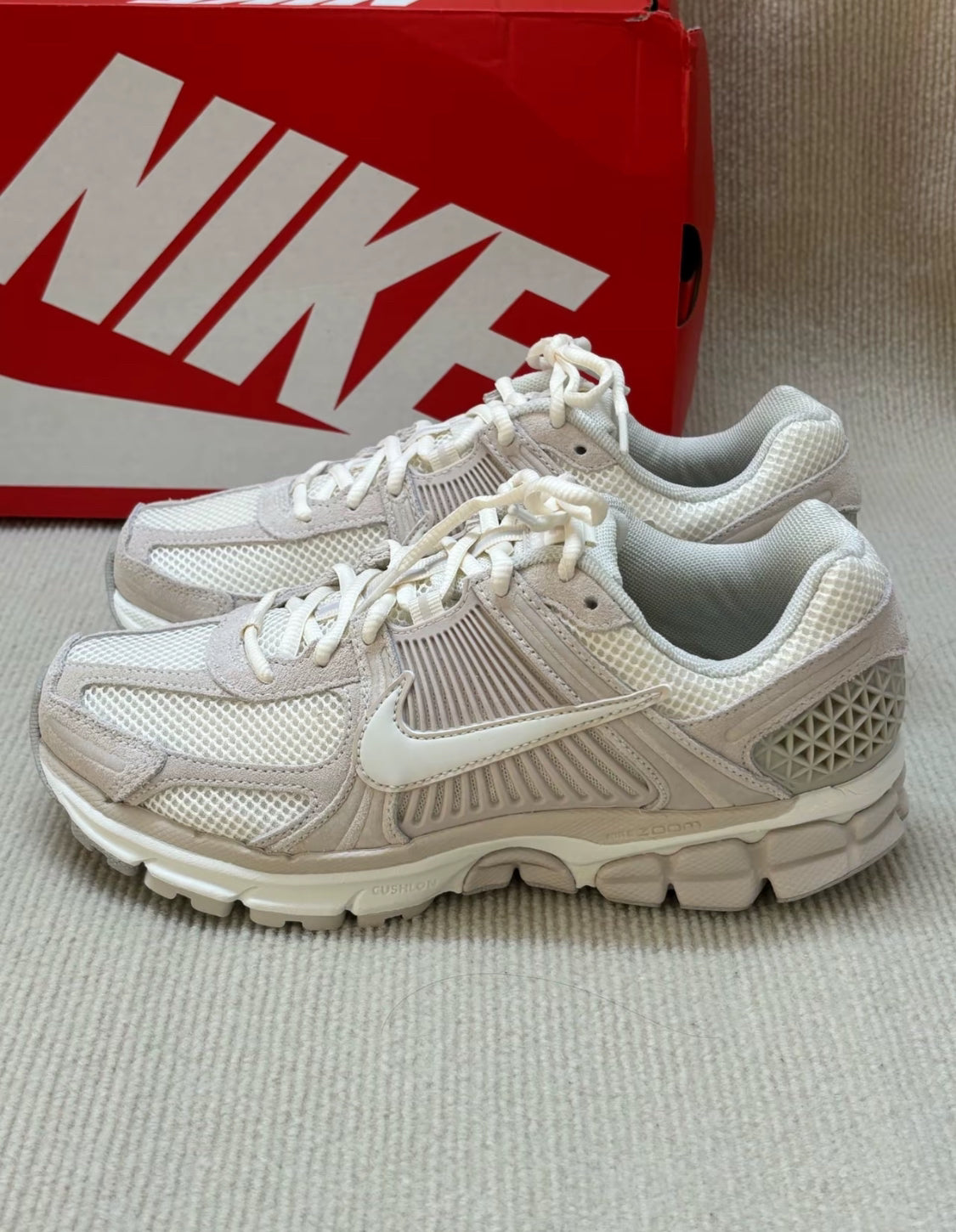Nike Zoom Vomero 5 - Light Orewood Brown