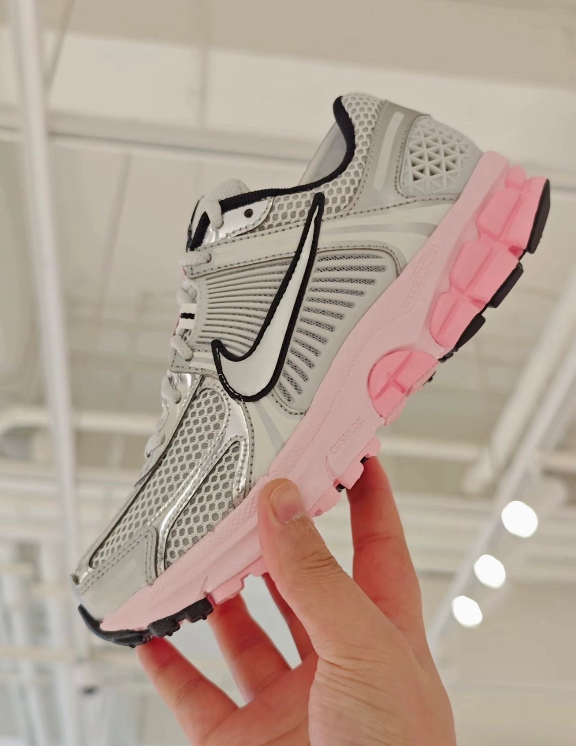 Nike Zoom Vomero 5 - Photon Dust Pink Foam (Women's)