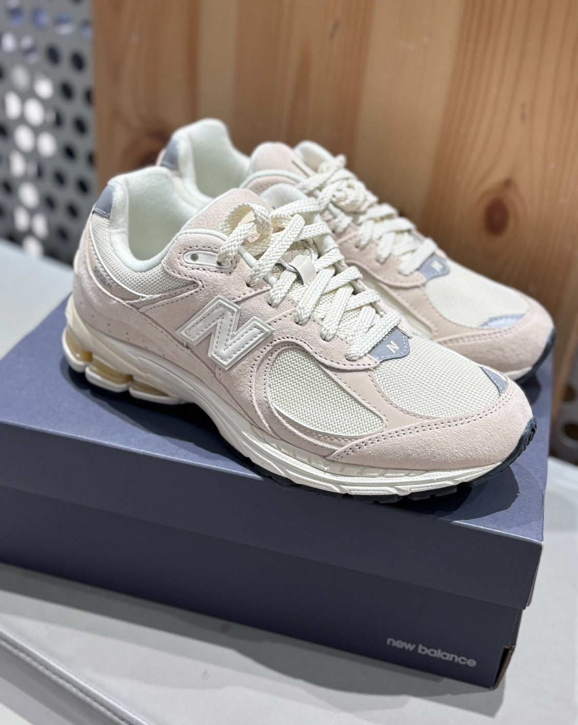 New Balance 2002R - Off White