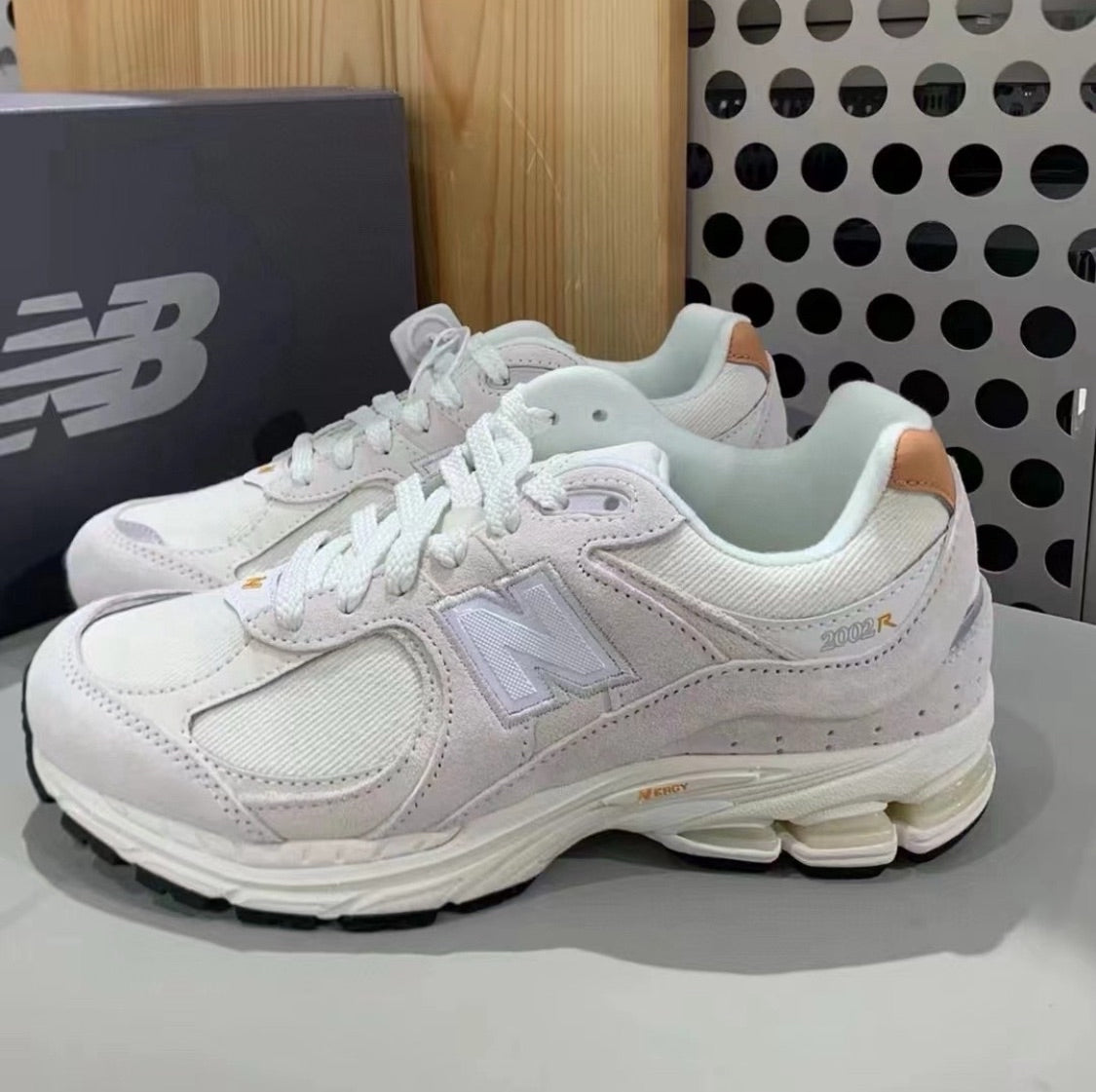 New Balance 2002R - Reflection Sepia