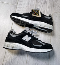 New Balance 2002R - Gore Tex Black Castlerock