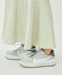 Nike Air Force 1 PLT.AF.ORM Lv8 'Grey White' Women's -Grey Fog/White-LT Smoke Grey- Photon Dust
