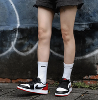 Jordan 1 Retro Low OG - Black Toe (2023)