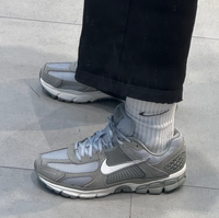 Nike Zoom Vomero 5 - Dark Stucco