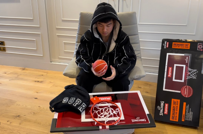 Supreme Spalding Mini Basketball Hoop
