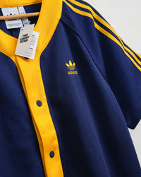 ADICOLOR CLASSICS+ SHORT SLEEVE SHIRT-Dark Blue / Crew Yellow