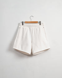 Essential Short Wonder White -CREAM