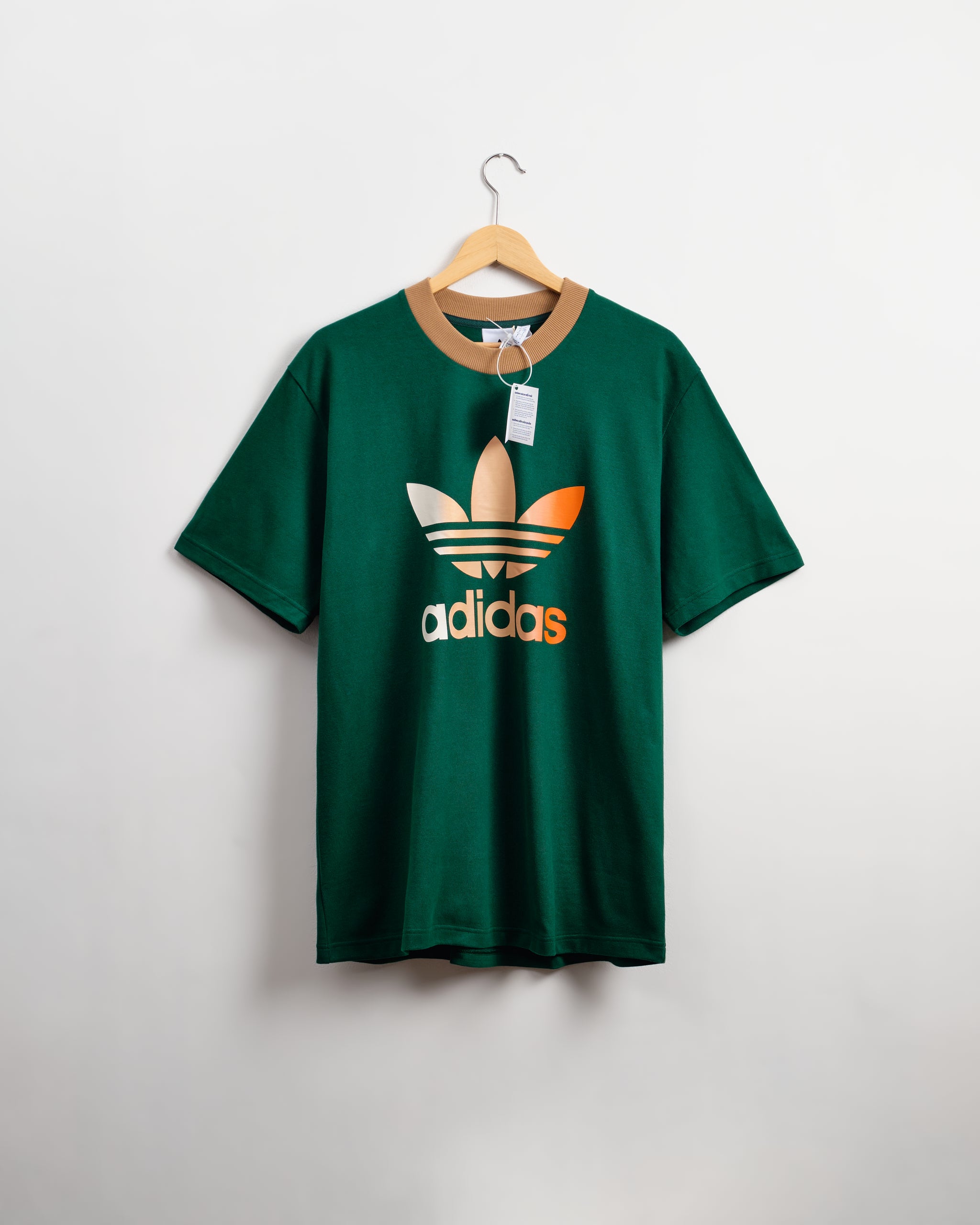 ADICOLOR 70S PREMIUM TREFOIL TEE-Dark Green