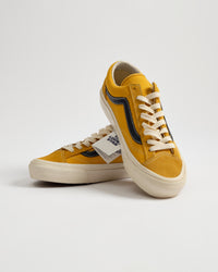 Vans Style 36-Gold