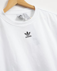 ADICOLOR ESSENTIALS TEE-WHITE