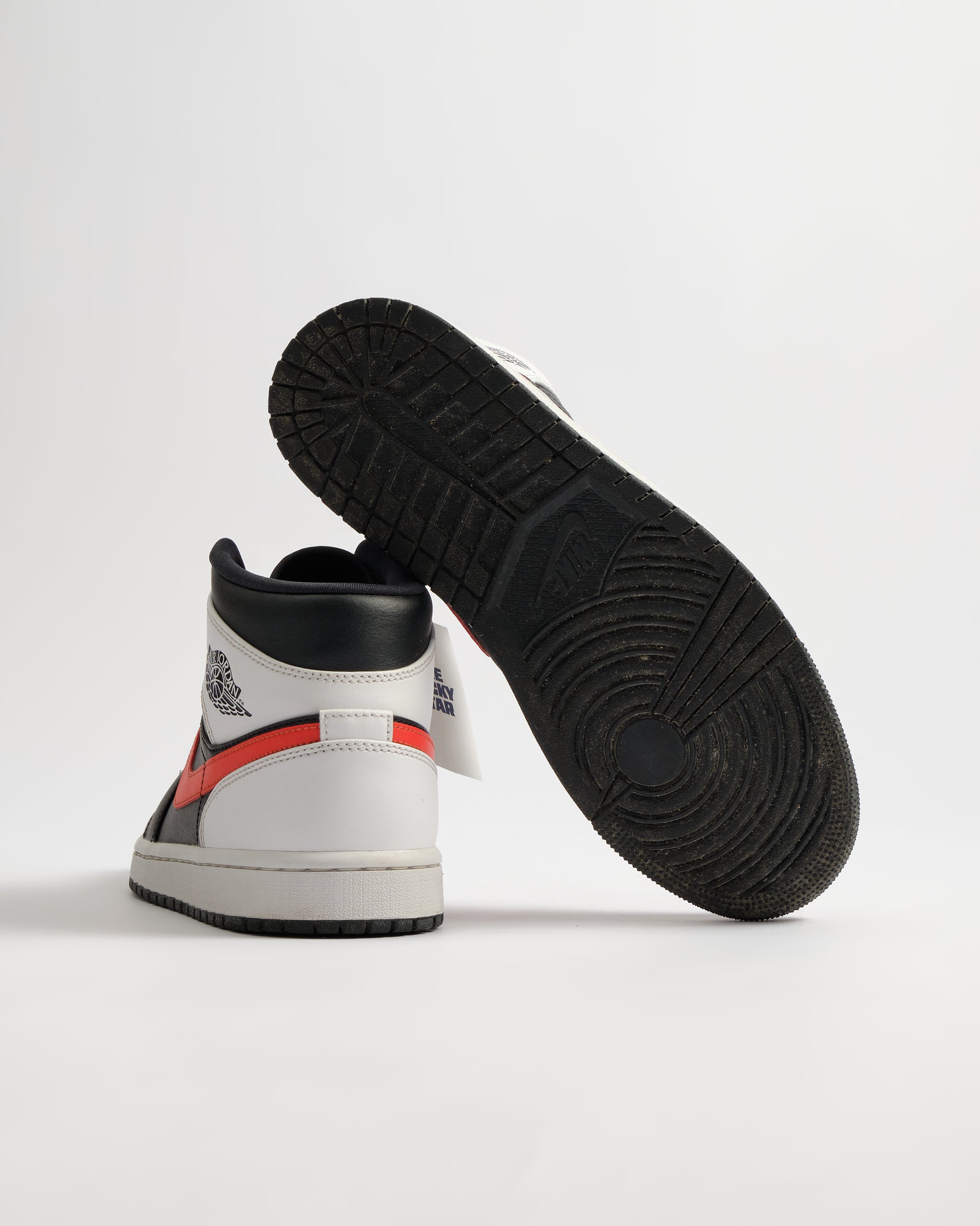 Jordan 1 Mid Chile Red