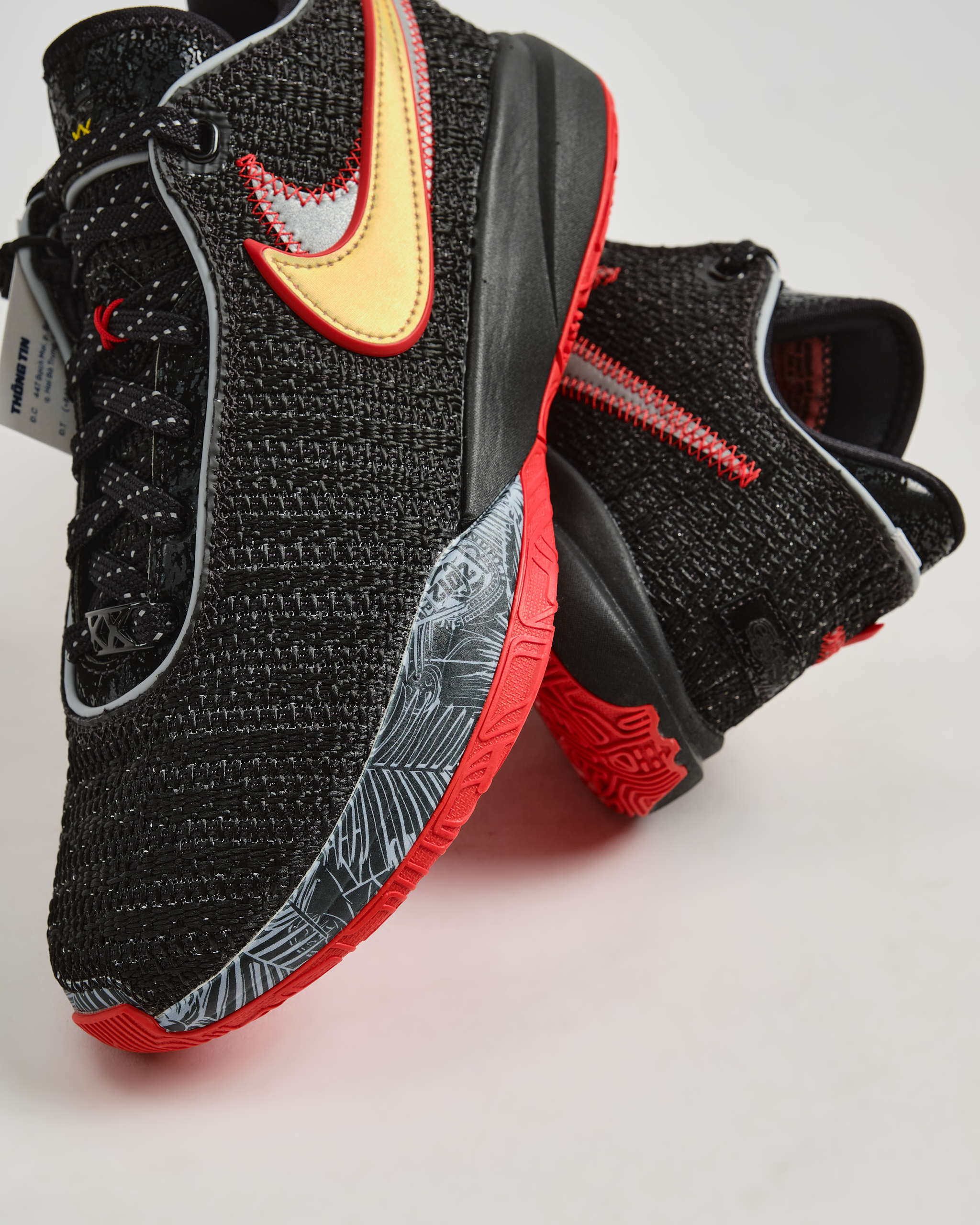 Nike LeBron 20-Black University Red (GS)