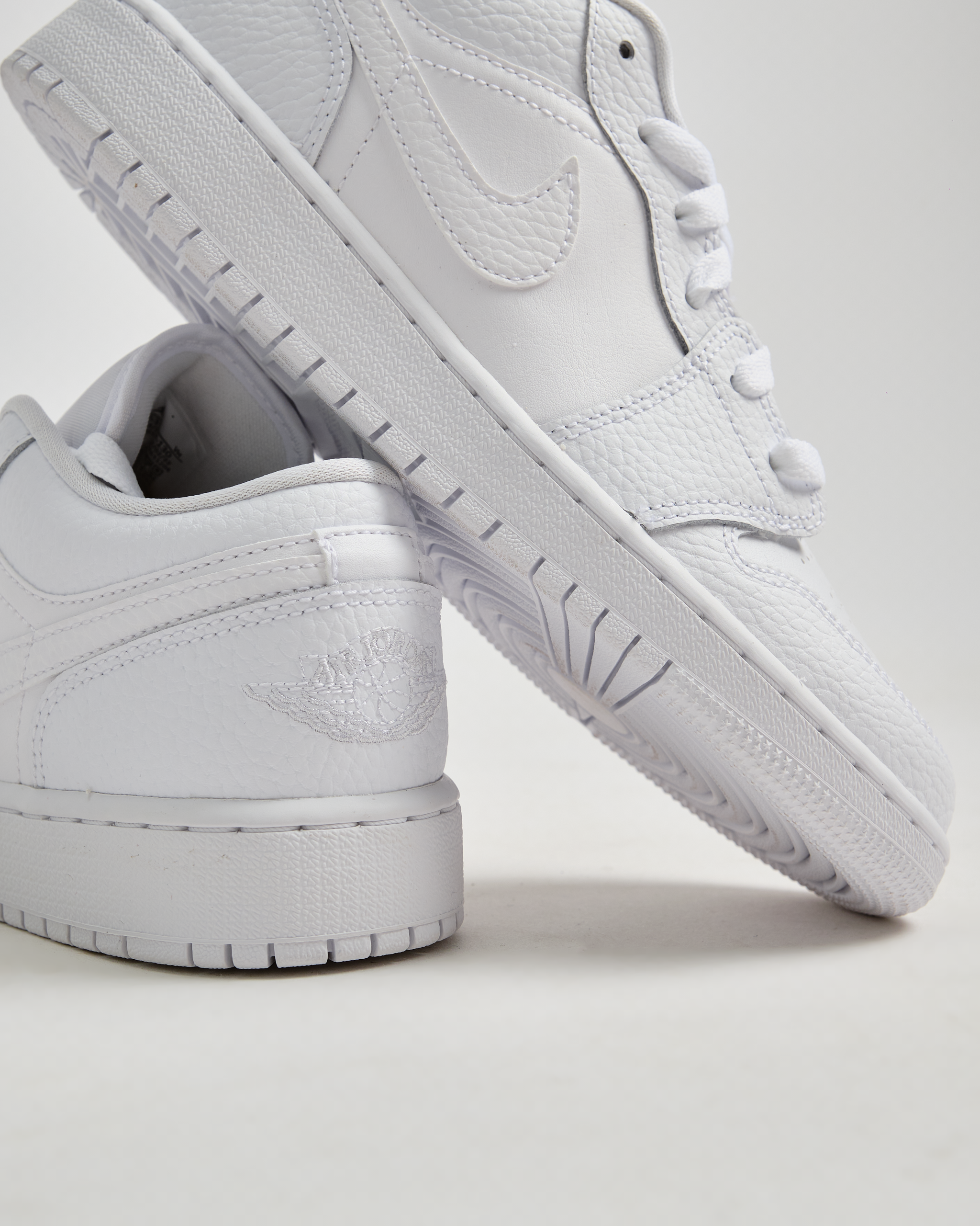 Jordan 1 Low-Triple White Tumbled Leather (GS)