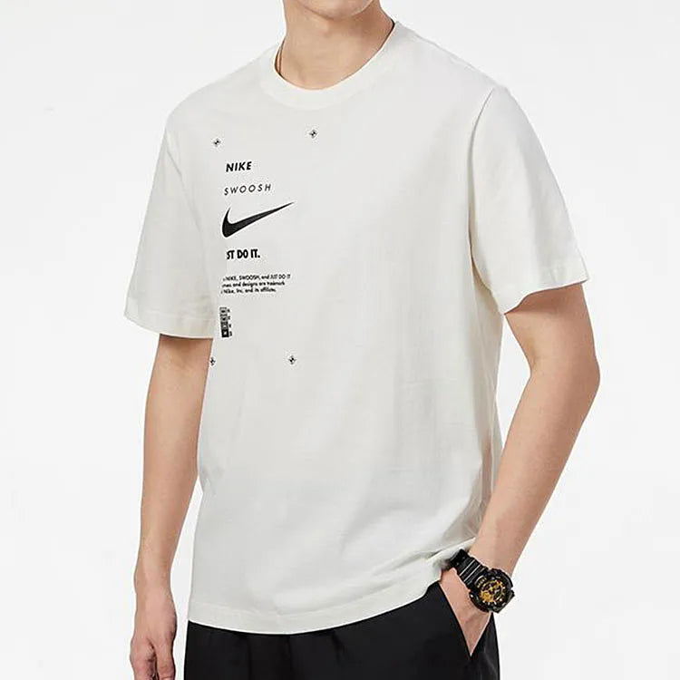 Nike Sportswear Club T Shirts Men - White