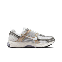 Nike Zoom Vomero 5 - Platinum Tint Metallic Gold