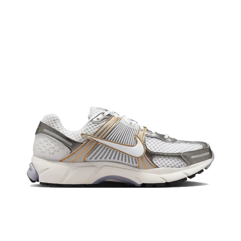 Nike Zoom Vomero 5 - Platinum Tint Metallic Gold