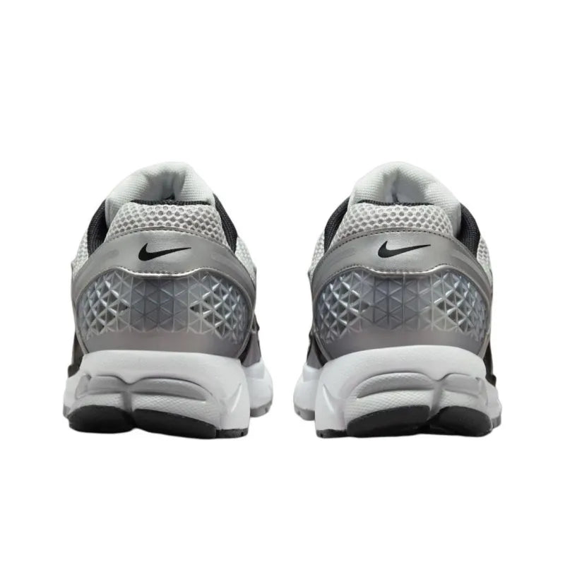 Nike Zoom Vomero 5 - Metallic Silver Black