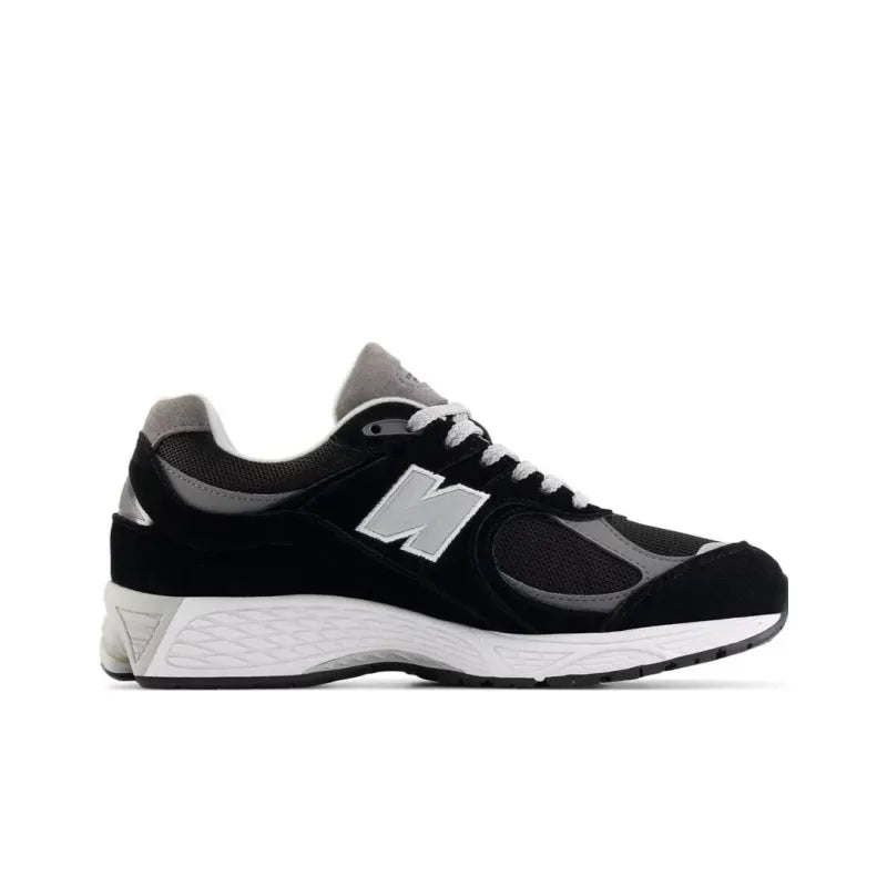 New Balance 2002R - Gore Tex Black Castlerock