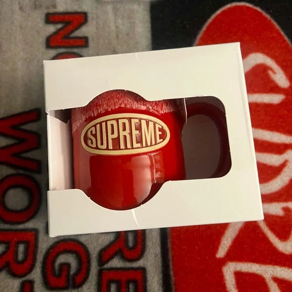 Supreme Deneen Camper Mug - Red