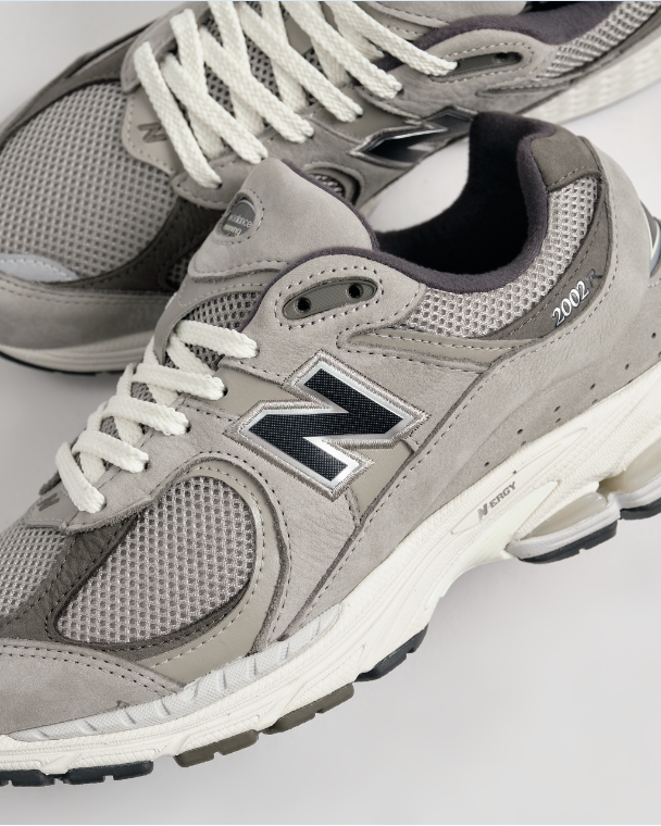 New Balance 2002R-Warm Alpaca Light Chalkboard