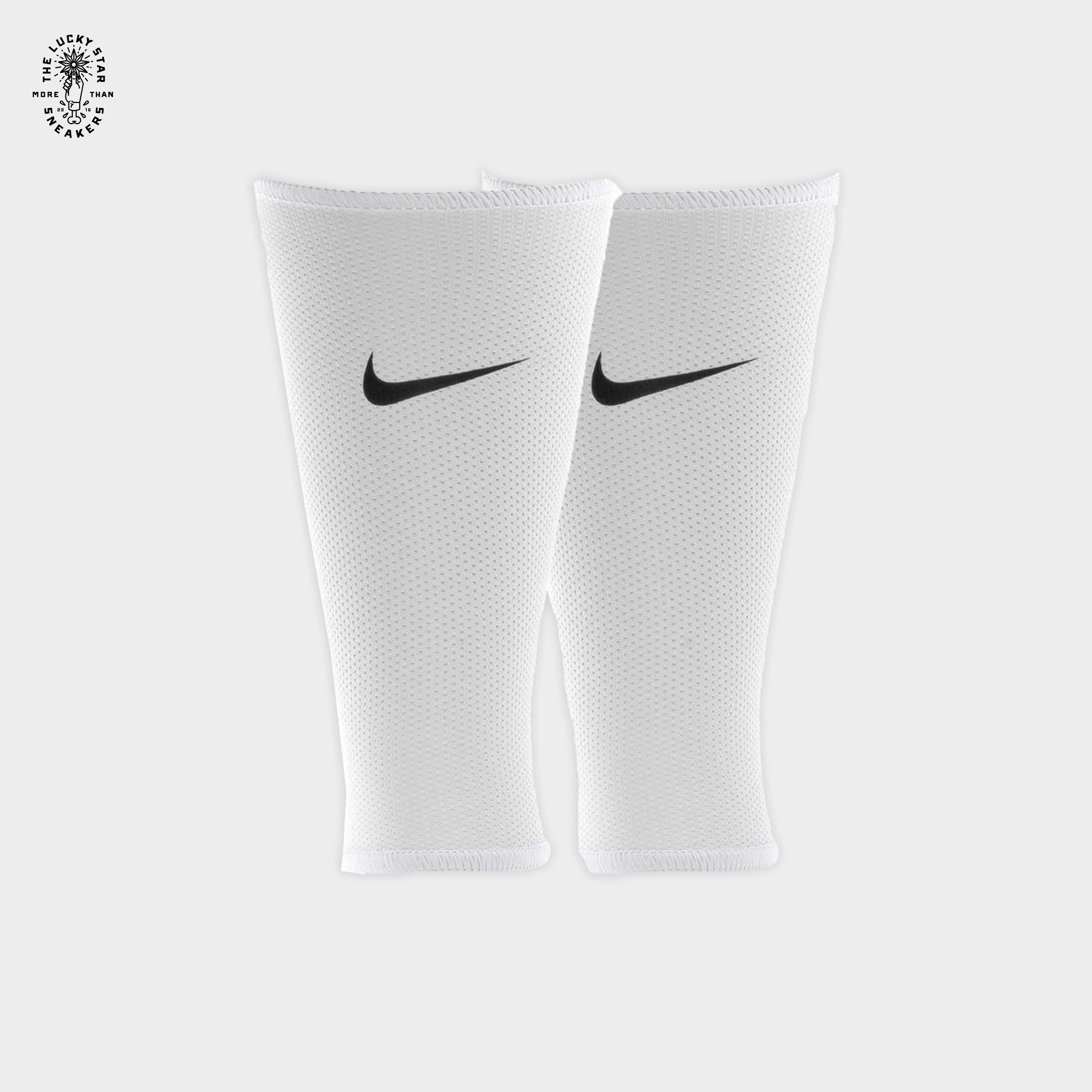 Nike Guard Lock Soccer Guard Sleeves