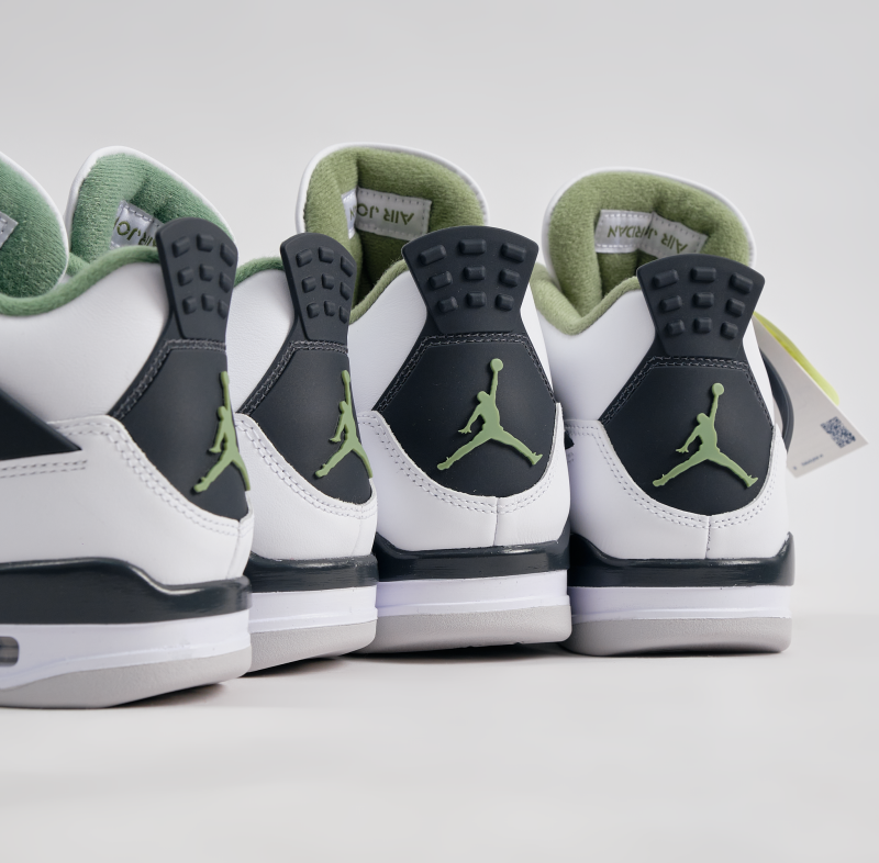 Jordan 4 Retro-Seafoam (Women's)