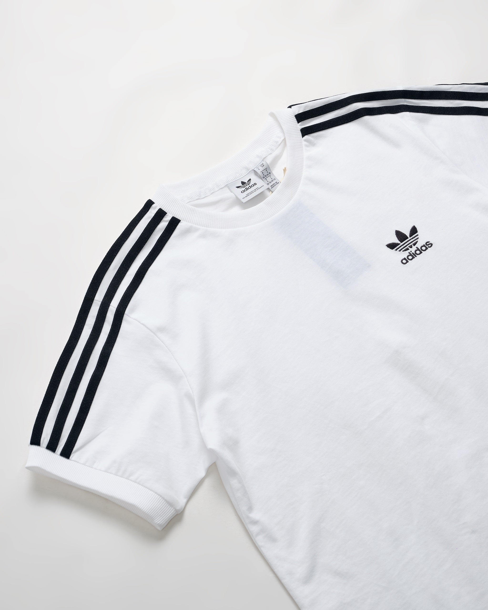 ADIDAS CLASSICS ADICOLOR-WHITE